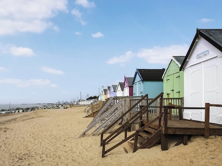 Fishing. 2 bedroom accommodation in Saxmundham