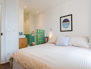 2 Schlafzimmer, Reisekinderbett, kostenloses WLAN