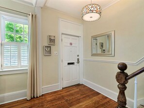 Interior - Cunningham House - Remodeled Townhouse on Greene Square with a Patio (Savannah)
