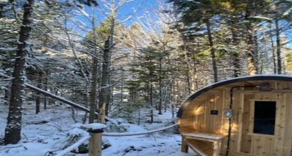 Pet-Friendly Glamping Dome close to Peggy’s Cove!
