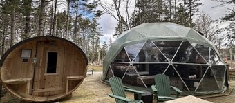 Pet-Friendly Glamping Dome close to Peggy’s Cove!