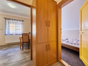 7 bedrooms, free WiFi
