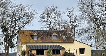 Rushes Lake - a high end one double bedroom boutique style Gite.