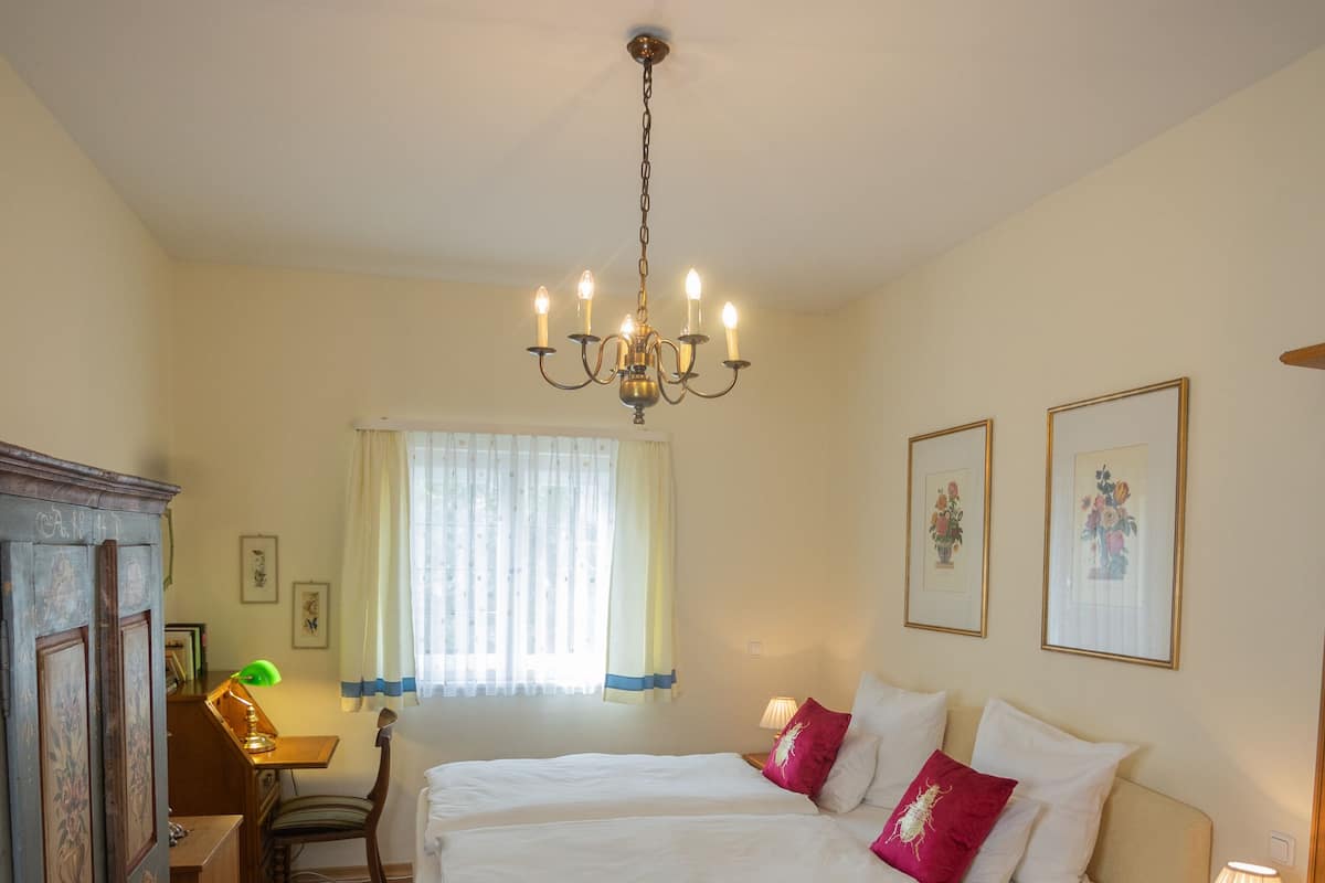 Habitación Confort doble | Ropa de cama hipoalergénica y decoración individual