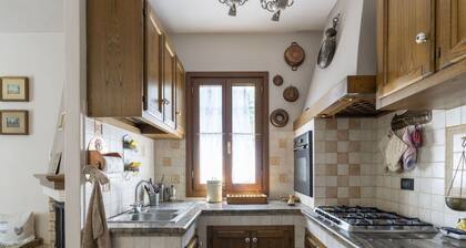 Wonderful private villa for 6 people with WIFI, patio, pets allowed and panoramic view