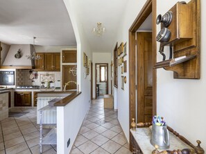 Interior - Beautiful private villa for 6 people with WIFI, patio and panoramic view (Borgomaro)