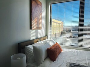 Schreibtisch, Bügeleisen/Bügelbrett, kostenloses WLAN, Bettwäsche