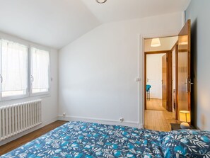 4 Schlafzimmer, Reisekinderbett, kostenloses WLAN