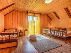 2 camere, culla da viaggio, Wi-Fi gratuito