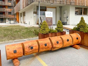 Property grounds - Cosy apartment for 10 guests with WIFI, TV, balcony and pets allowed (Tamatten)