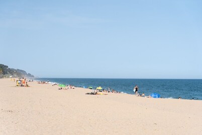 Beautiful accomodation next to the sundy beach,  40 km from Barcelona 