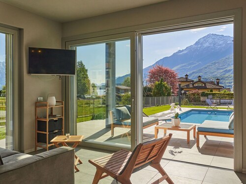 Stunning private villa for 5 people with private pool, TV and terrace