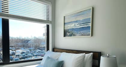 Sleepover: Magnificent Studio & Gym - Des Moines