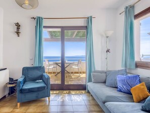 Living area - Nice apartment in villa for 4 people with pool, WIFI and terrace (Roses)