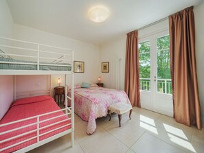 3 chambres, lit de bébé portatif, accès au Wi-Fi (inclus)