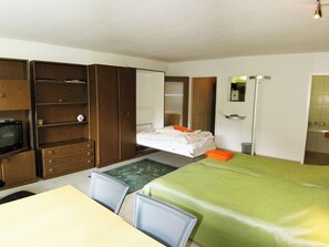 1 bedroom, travel crib, free WiFi, bed sheets