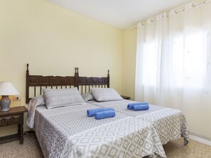 2 Schlafzimmer, Reisekinderbett, kostenloses WLAN