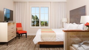 2 bedrooms, in-room safe, iron/ironing board, free WiFi