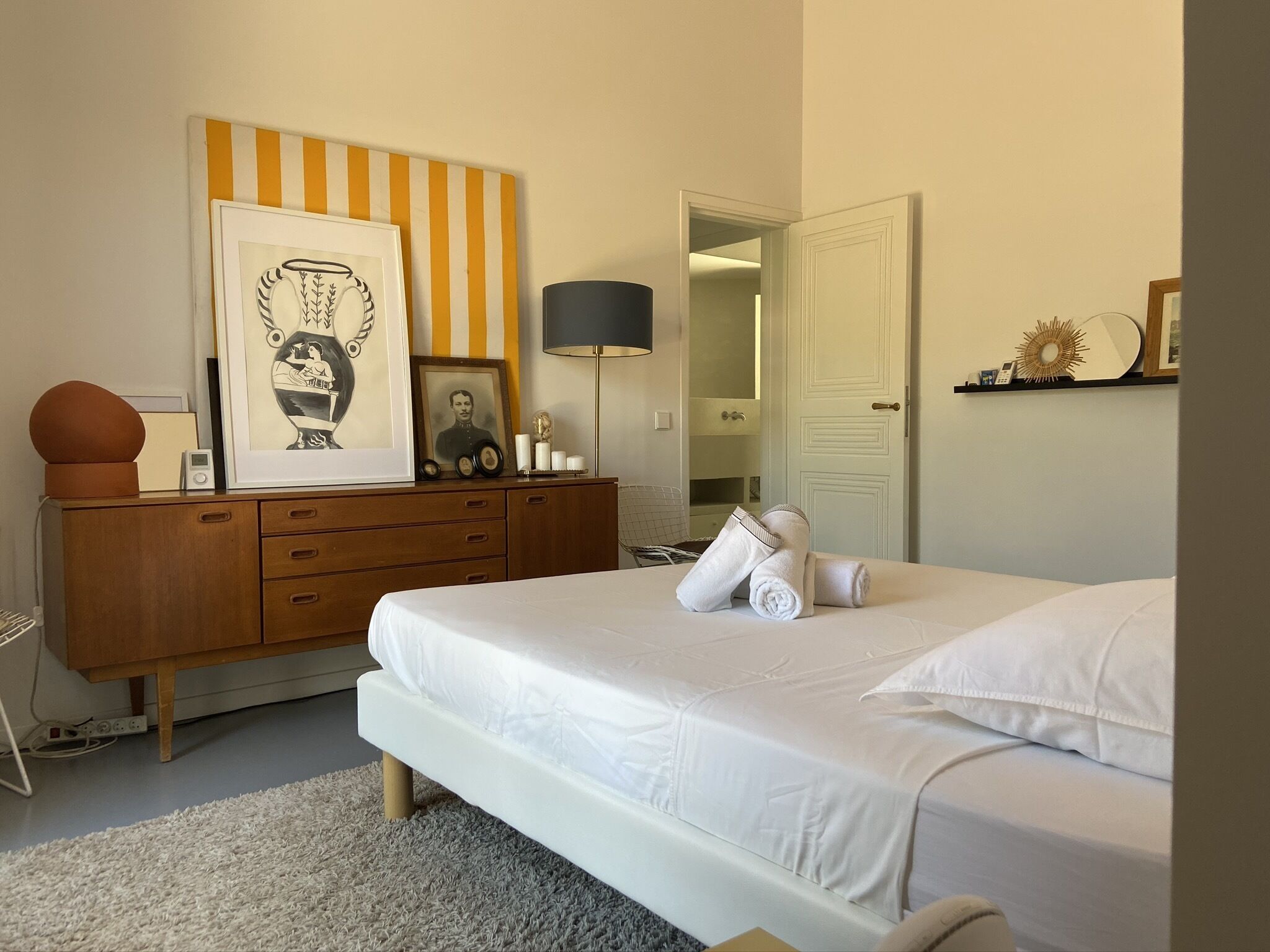 4 chambres, fer et planche à repasser, Wi-Fi, draps fournis