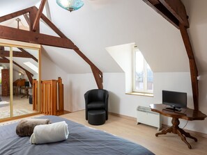 2 Schlafzimmer, Reisekinderbett, kostenloses WLAN, Bettwäsche
