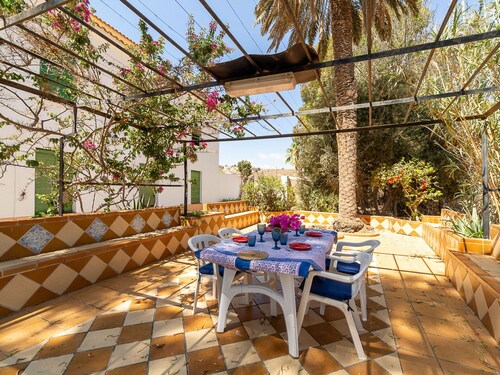 Wonderful private villa for 12 people with WIFI, private pool, TV and patio