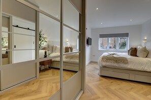 4 bedrooms, iron/ironing board, travel cot, WiFi - Kist Accommodates - Hygge House | Ripon (Ripon)