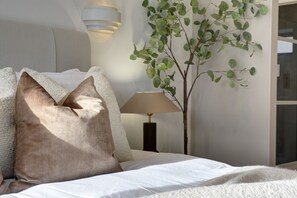 4 bedrooms, iron/ironing board, travel crib, WiFi - Kist Accommodates - Hygge House | Ripon (Ripon)
