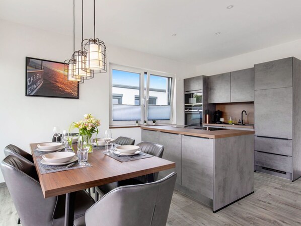 Microwave, oven, dishwasher, toaster