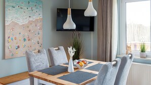 Dining - "Strandvergnügen", 100 m to the dream beach, whole terrace bungalow with parking (Graal-Müritz)