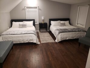 4 habitaciones, escritorio, wifi gratis y ropa de cama 