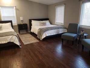 4 sovrum, skrivbord, gratis wi-fi och sängkläder