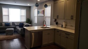 Interior - ✔Beautiful Luxury Apartment ✔15 mi from American Dream Mall & Prudential Center. (Paterson)