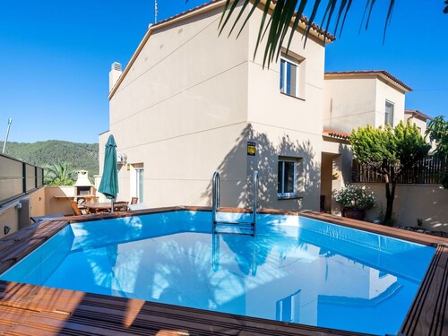 Wonderful private villa for 6 guests with WIFI, private pool, A/C, TV and patio