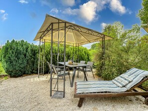 Outdoor dining - Nice apartment for 3 guests with WIFI, A/C, TV, patio and panoramic view (Rijeka)