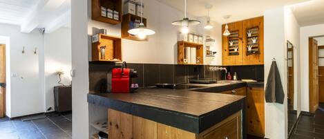 Microwave, oven, dishwasher, toaster