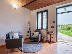 Interior - Cosy apartment for 6 guests with WIFI, patio, pets allowed and panoramic view (Calliano)