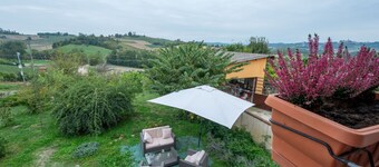 Nice apartment for 6 guests with WIFI, patio, pets allowed and panoramic view