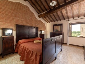 2 Schlafzimmer, Reisekinderbett, kostenloses WLAN