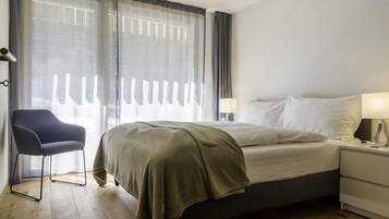 2 habitaciones, cuna de viaje, wifi gratis y ropa de cama