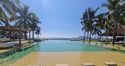 Charming apartment on the beach Beautiful view ponto horizonte manzanillo