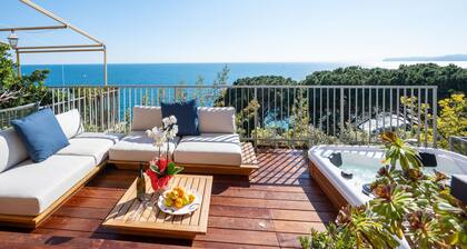 Angenehme Wohnung mit Whirlpool, Klimaanlage, W-LAN, TV, Terrasse und Haustiere erlaubt