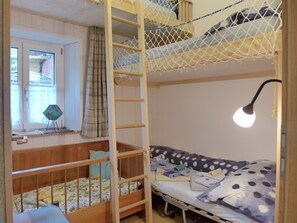 2 sovrum, resesäng och gratis wi-fi