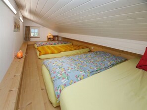 2 chambres, lit de bébé portatif, accès au Wi-Fi (inclus)