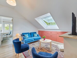 Living area - Cosy apartment for 5 guests with WIFI (Croissanville)