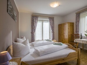 9 Schlafzimmer, Reisekinderbett, kostenloses WLAN