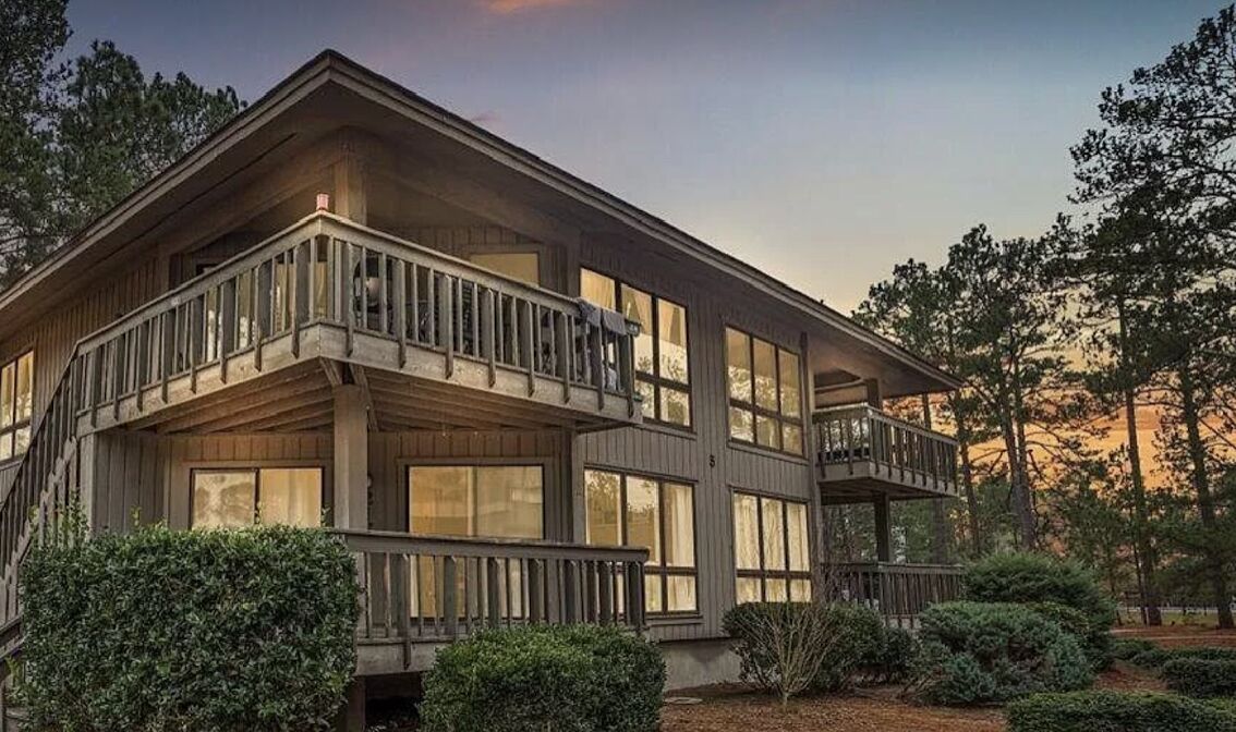 235 Foxkroft Dr. Golf Haven Sleeps 8! Overlooks Pickleball