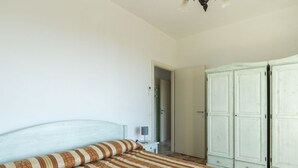2 室のベッドルーム、旅行用ベビーベッド、WiFi (無料)