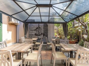 Outdoor dining - Lovely apartment for 4 people with WIFI, A/C, balcony and panoramic view (Terzorio)