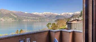 Beautiful apartment for 4 people with A/C, WIFI, TV, balcony, panoramic view and parking