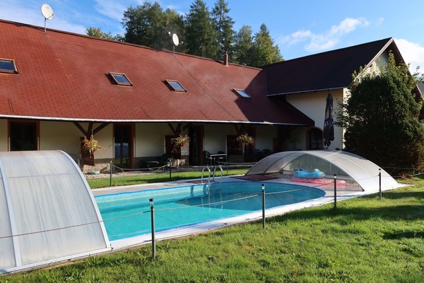 Piscine, Loisir, Recours, Ombre, Cour, Eco Hôtel, Mobilier De Jardin, Centre De Loisirs, Hôtel, Thermes